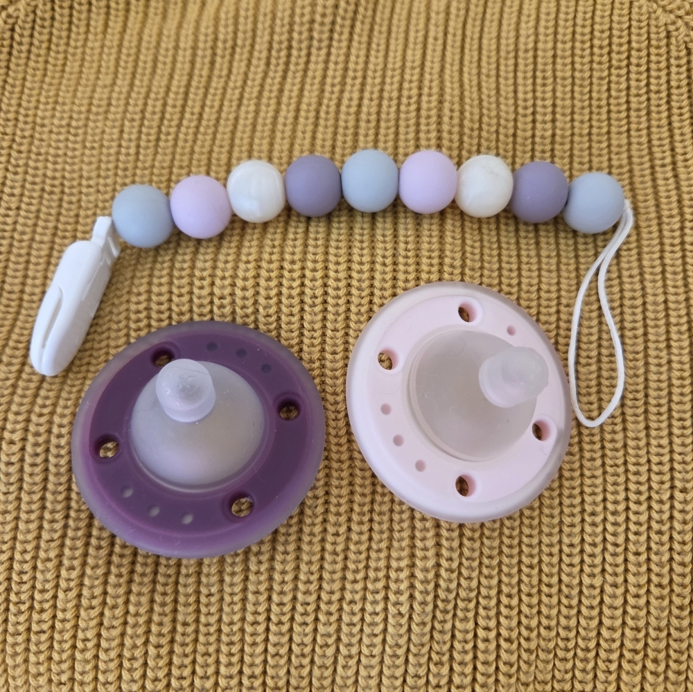 Ninni Co. Pacifier 2count Pink and Plum with Pacifier Clip